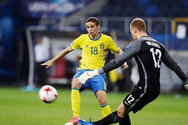 关键时刻葡超焦点战，阿贾克斯回应争议，态度坚定，训练强度明显提升(阿贾克斯最新消息今天)