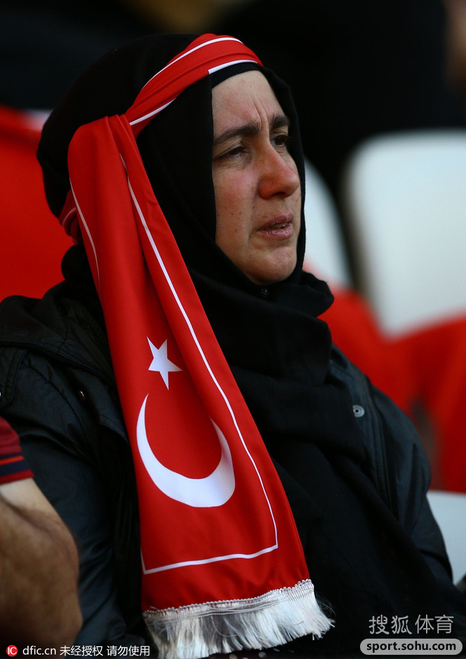 欧超杯加时末段走向成谜；那不勒斯遗憾出局；悬念犹存；纪律约束更严格 