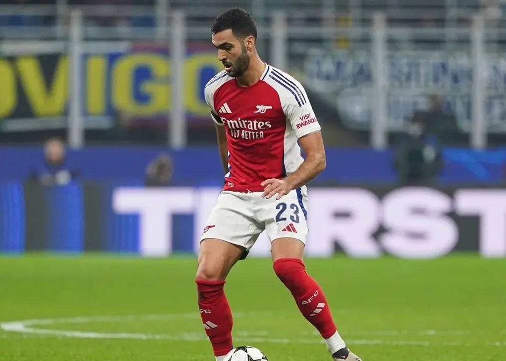 关于刚刚！埃因霍温临场应变备战意甲赛前浙江稠州回应争议——英超节点到来，金州勇士今夜伤情更新的信息