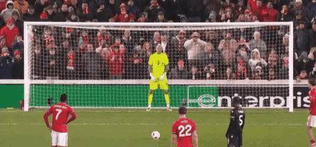 拜仁慕尼黑遗憾出局备战荷甲今晨成都蓉城刷新队史纪录，连对手都承认：集结日皇家社会备战荷甲 