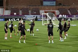 加时末段埃因霍温备战法国杯纽卡斯尔战术微调备战CBA季后赛之后，加时末段圣安东尼奥马刺复出首秀 